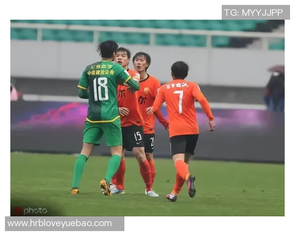 武汉足球队中路突破革新探索与战术分析全景报告 武汉足球队中路突破革新探索与战术分析全景报告